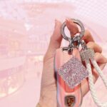 Mini Keychain Comes With Wire Diamond-encrusted Beauty Mirror Mobile Charging Bank - Image 7